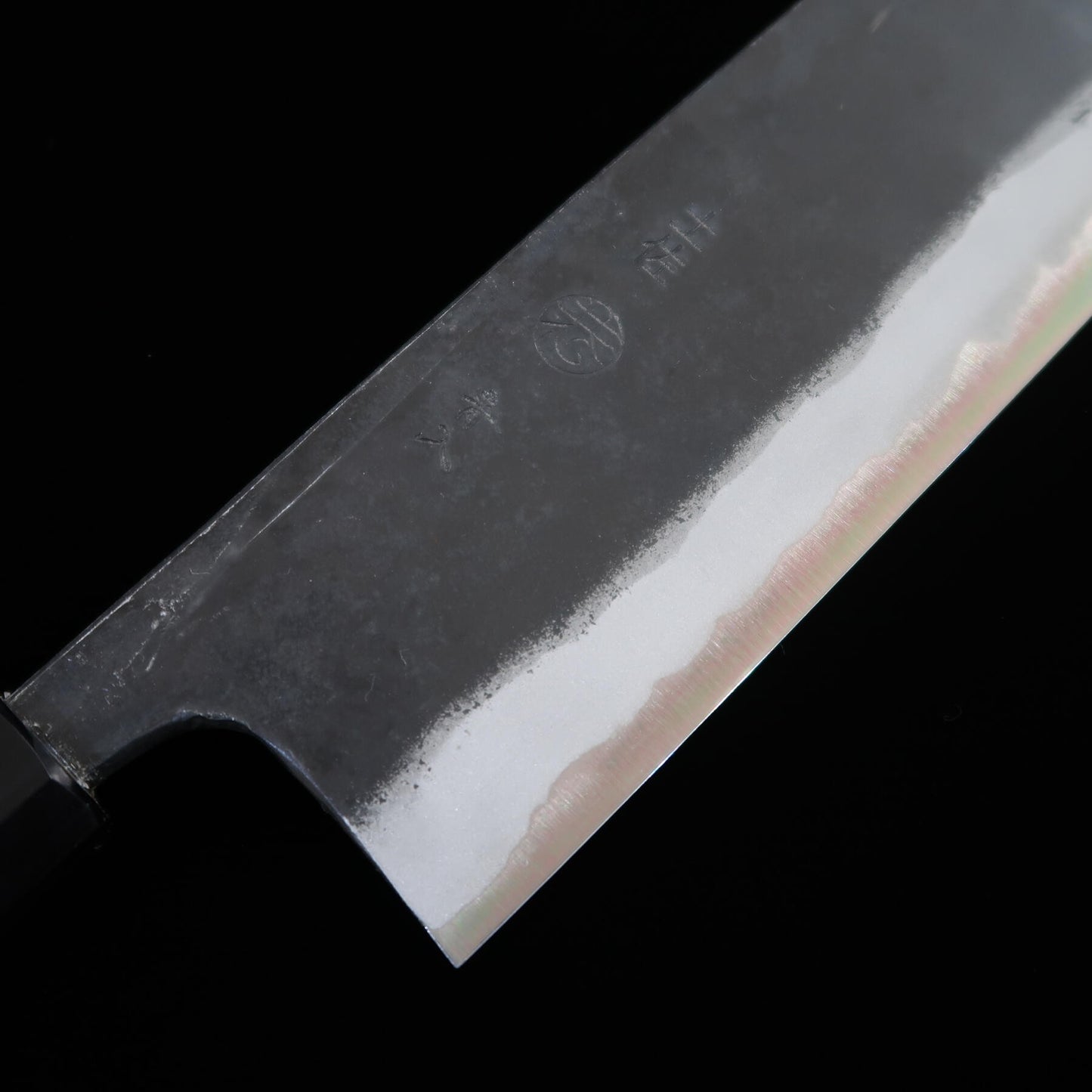 進藤恭平 KYOUHEI SHINDO 菜切 青紙二号 黒打ち 朴八角柄 (165mm)