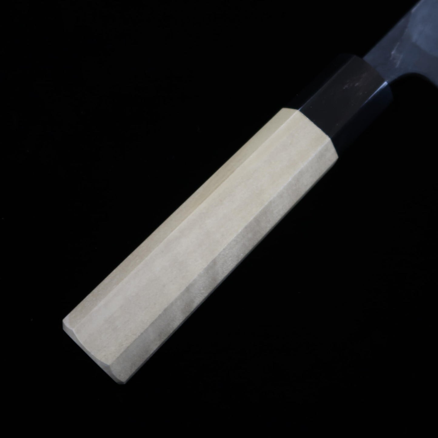 進藤恭平 KYOUHEI SHINDO 三徳 青紙二号 黒打ち 朴八角柄 (165mm)