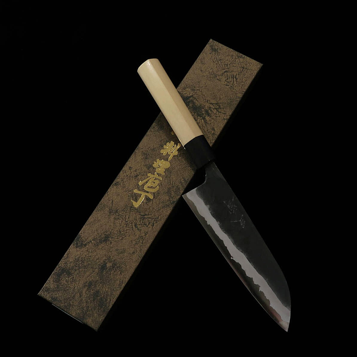 Miura MIURA by Shindo Santoku Aogami No.2, finition noire, manche en magnolia/buffle forme marron (165 mm)