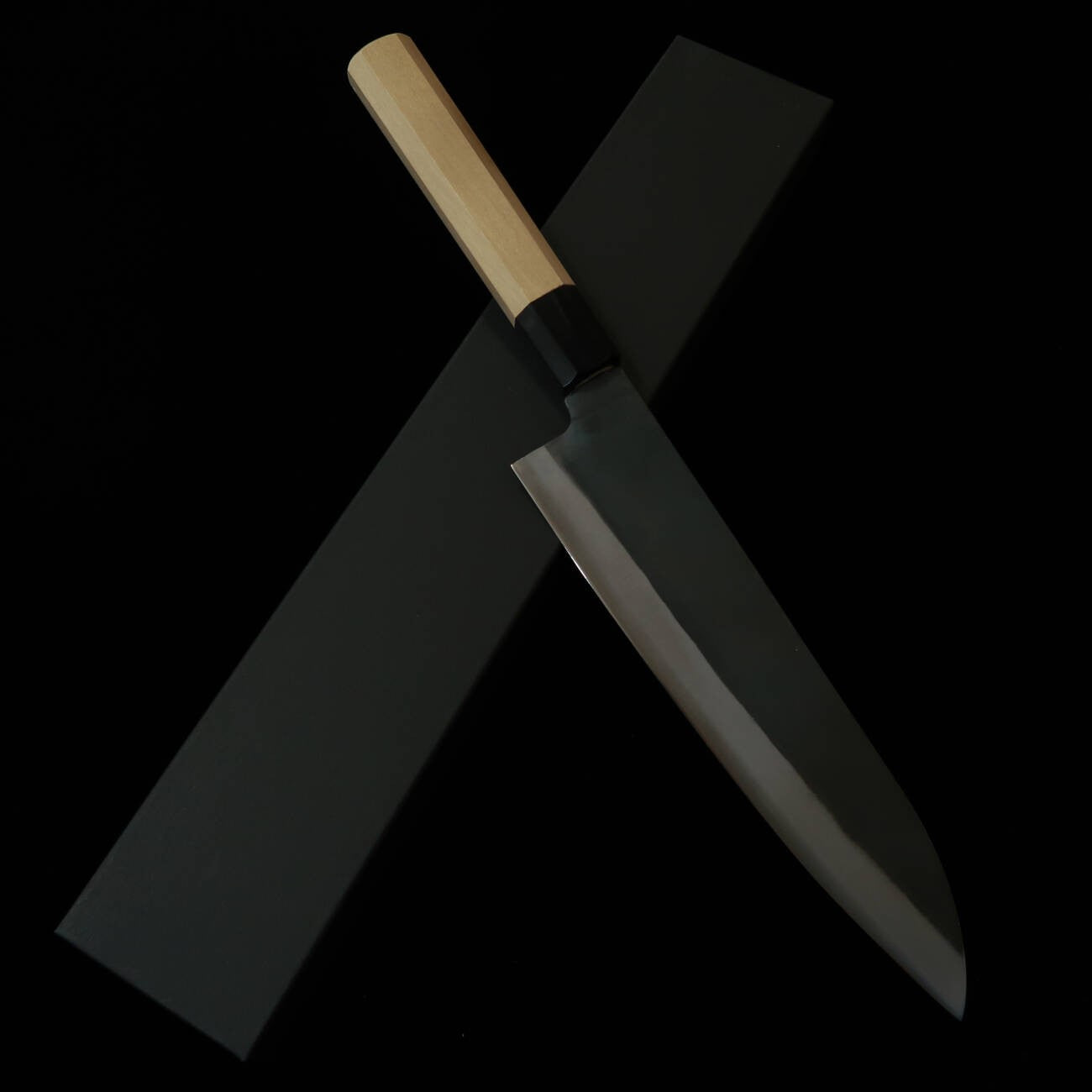 Miura MIURA Gyuto acier Ao n°1, cladding inox, finition kuro-uchi, manche octogonal en magnolia (210 mm)