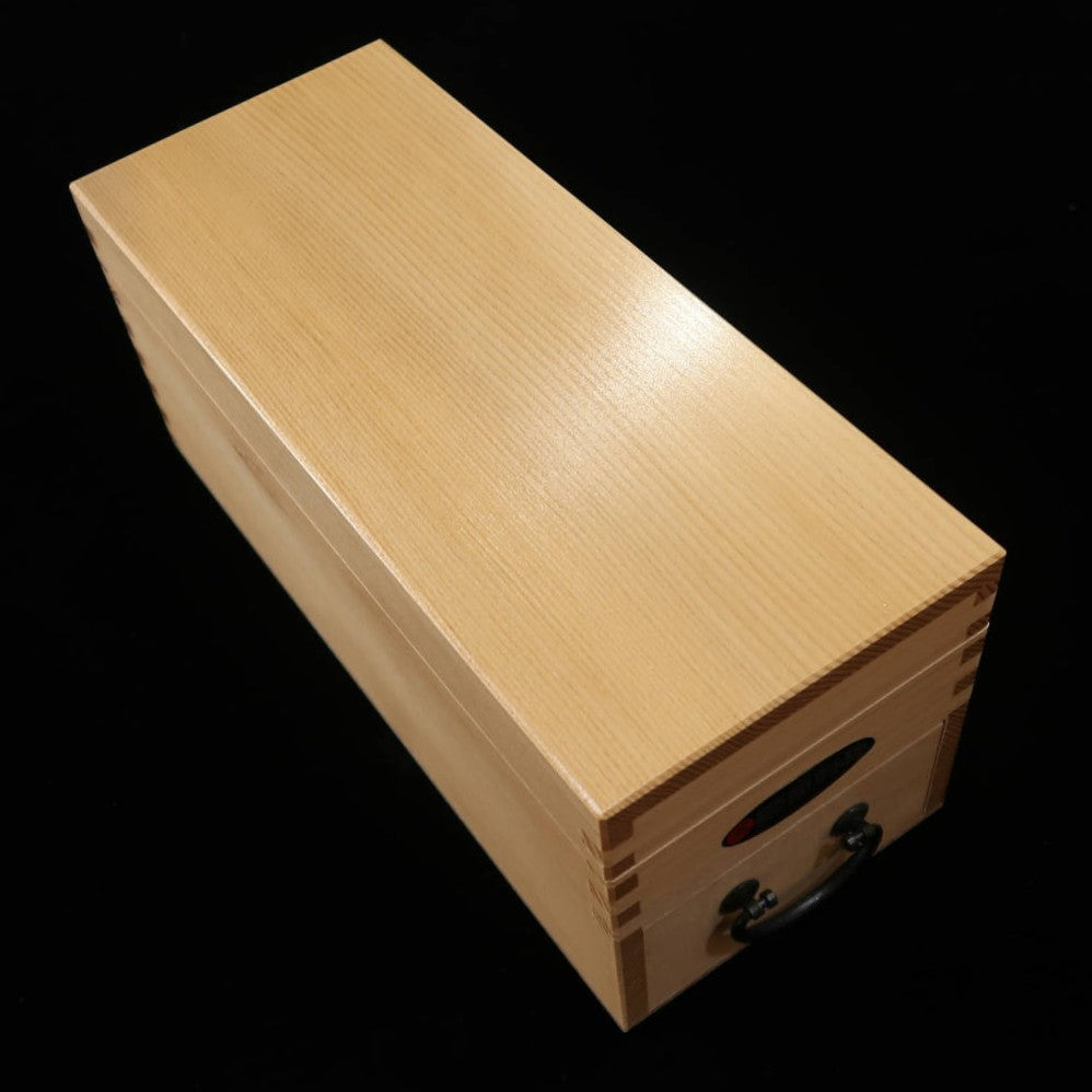 Bonito Box Throne 01003