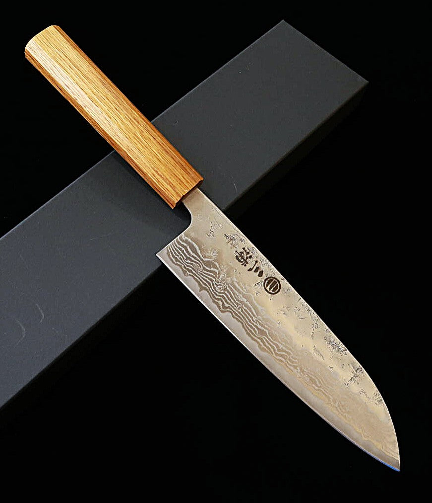 三浦MIURA 三徳 スウェーデン鋼 梨地 樫八角柄(165mm)