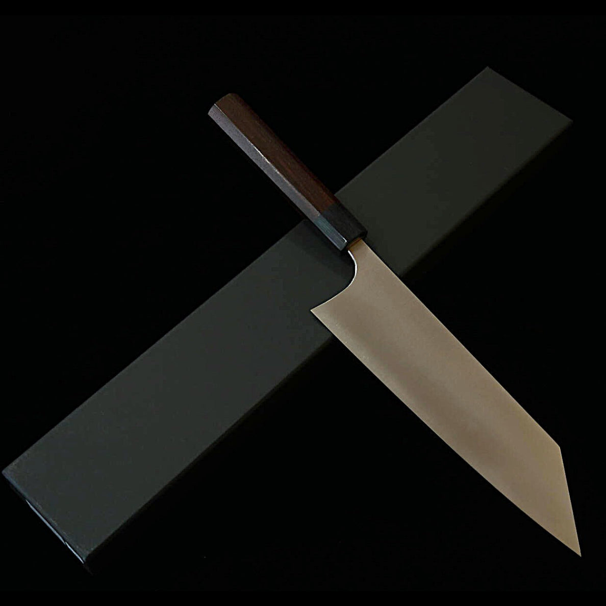 柴田崇行 TAKAYUKI SHIBATA 甲鉄 KOUTETSU ボス文化 SG2 紫檀八角柄(220mm)