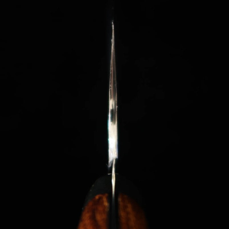 Nigara Hamono NIGARA Gyuto Kirituke SG2 finition noire martelée, manche en bois de fer (240mm)