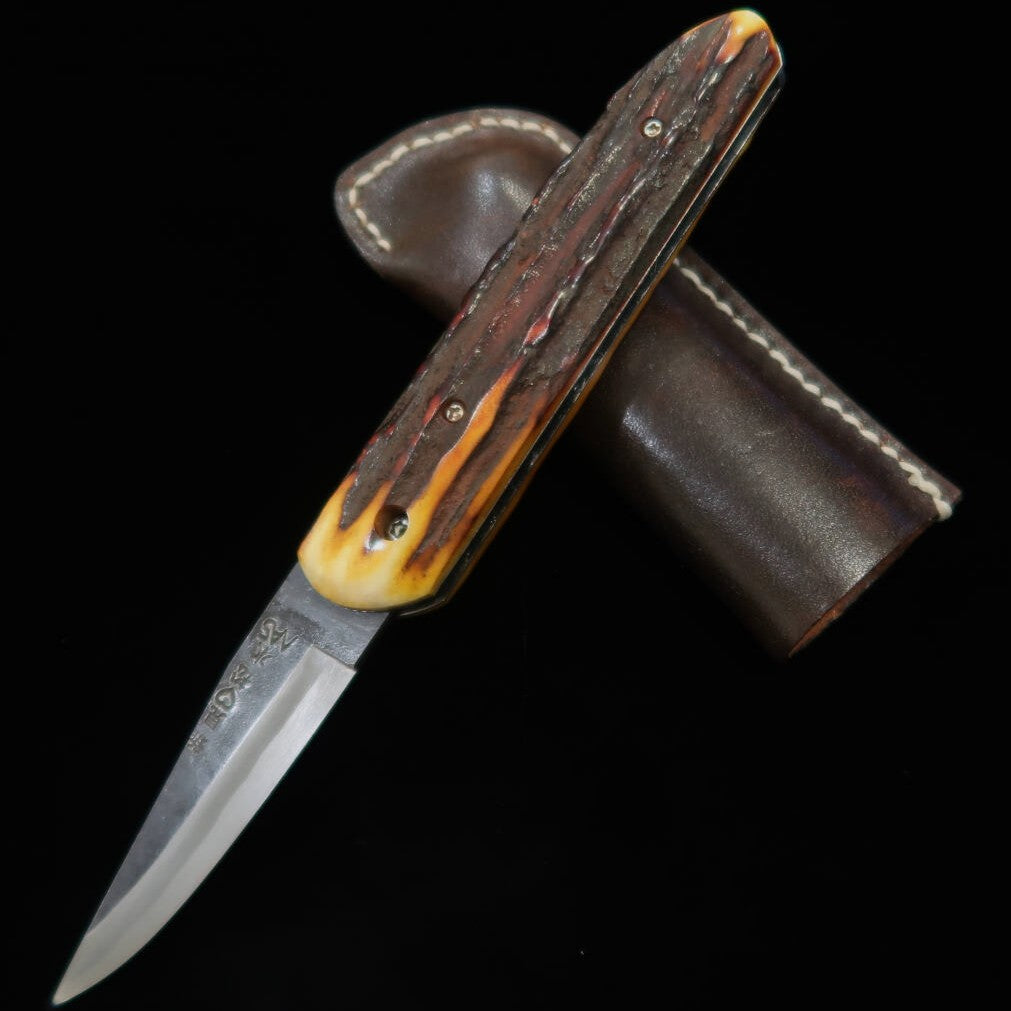 Cuchillo Takeda (TAKEDA), forjado a mano en Bitchū por Moriya, Bitchū no Mamoru, asta de ciervo de la India teñida, acero Hitachi Aogami Super (75 mm)