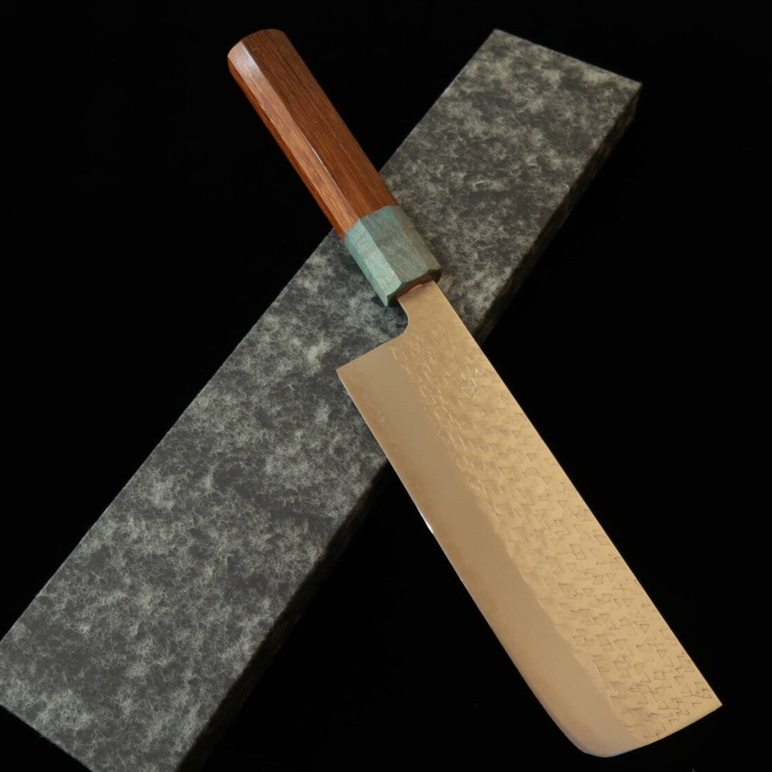 三浦MIURA 吹雪 菜切 SG2 鎚目 鉄刀木/海青柄(165mm)