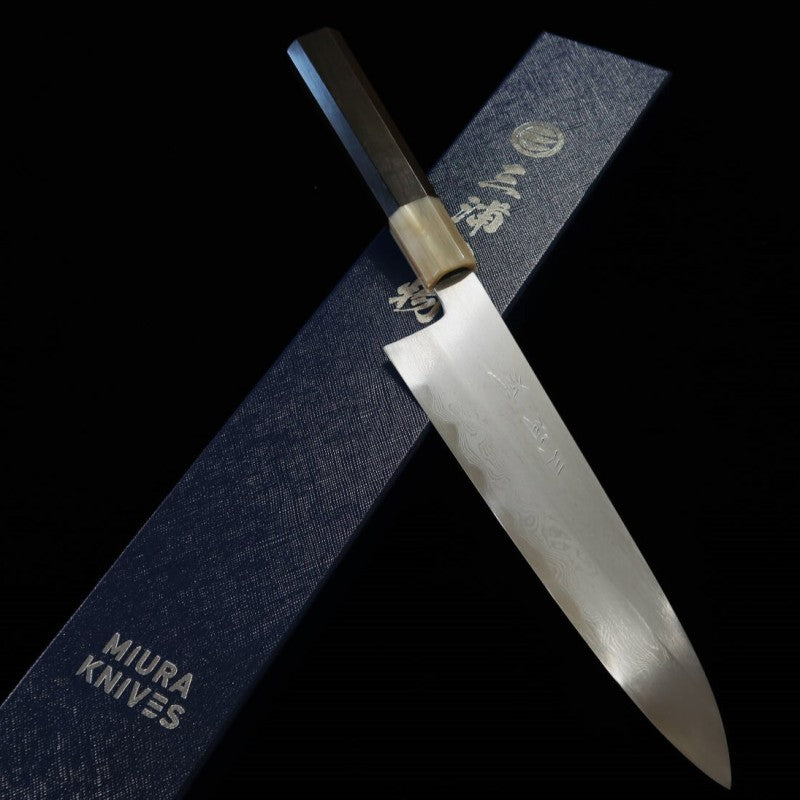Gyuto MIURA Obidama Aogami Nº 1 Damasco Cabo em Ébano (210/240mm)