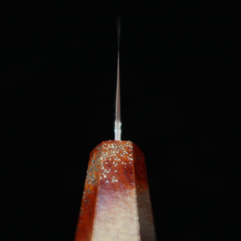 Santoku Sakai Takayuki inox VG10 Damasco Martelado (170mm)