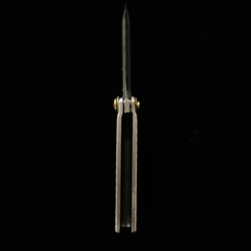 Tomita, petit couteau Higo, fer doux forgé, finition martelée, type couteau, petite taille, boîte en paulownia (42 mm)