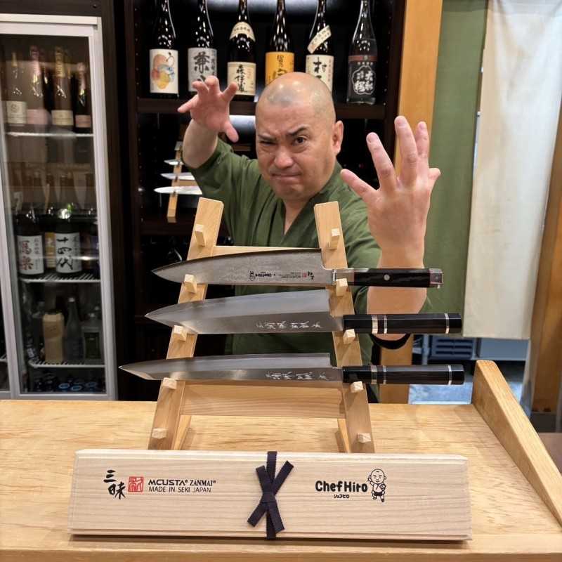 【シェフヒロ×三浦】三浦 佩 別誂「広」 銀紙三号 霞 水牛黒角口輪銀巻黒檀八角柄 勘所切付柳刃9寸(270mm)