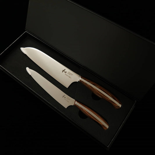 Conjunto Japonês NAGOMI 2PCS Santoku 18cm e Petty 15cm