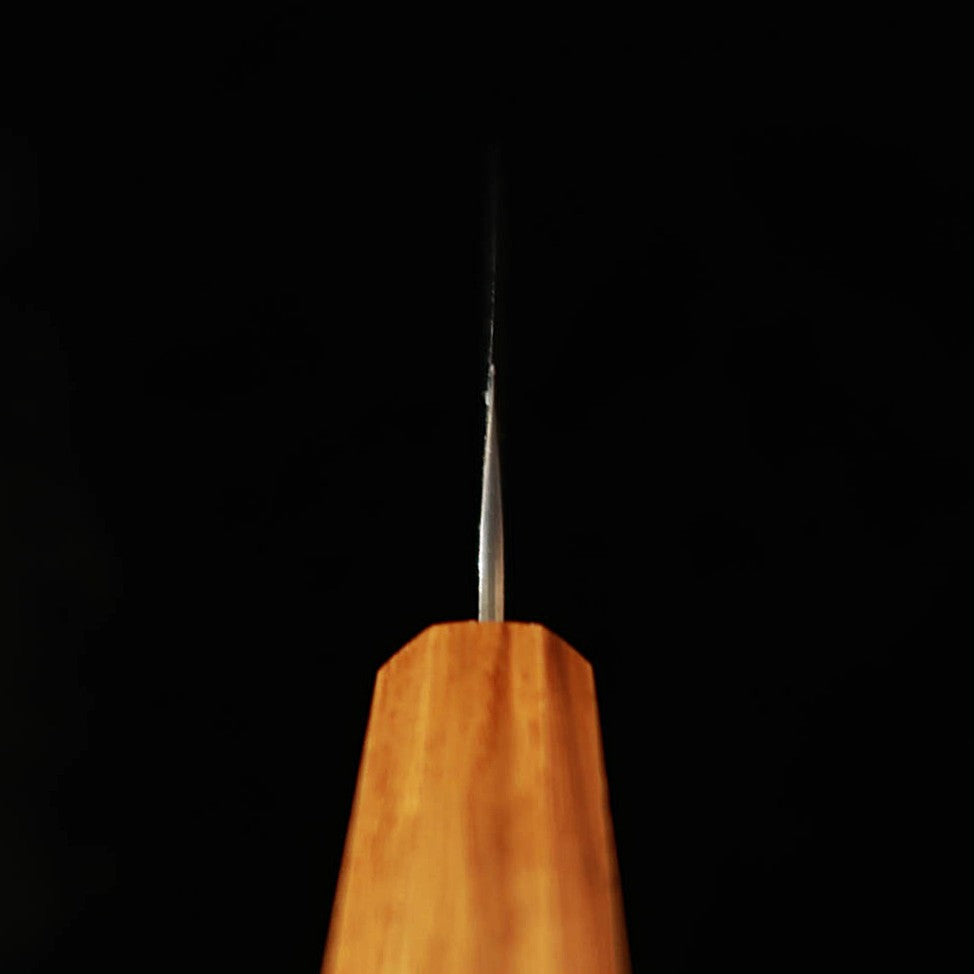 Miura MIURA Petty 440C Fosco Damasco Cabo octogonal em carvalho (150 mm)