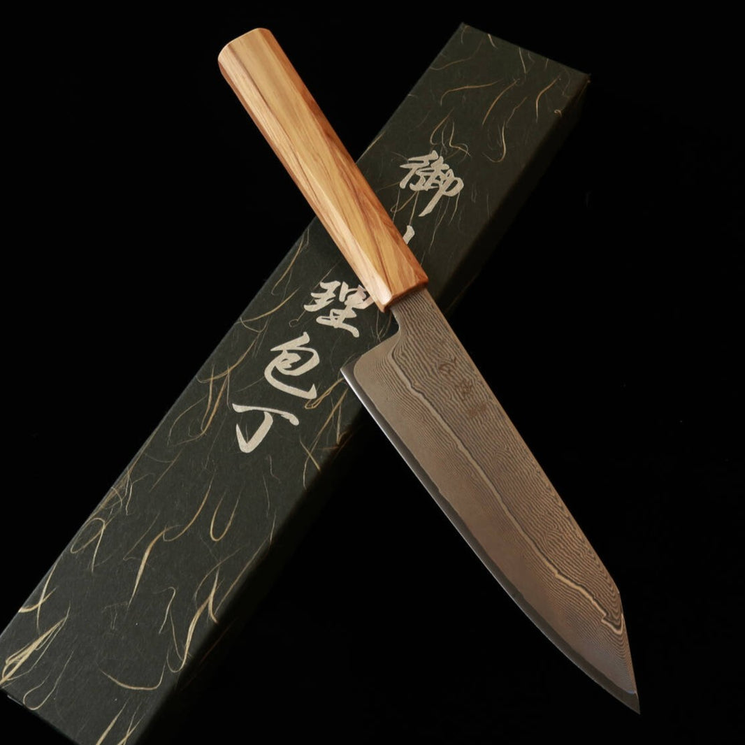 HATSUKOKORO Hatsukokoro, santoku kiritsuke, acier Gin-san n°3, damas, manche octogonal en olivier (170 mm)