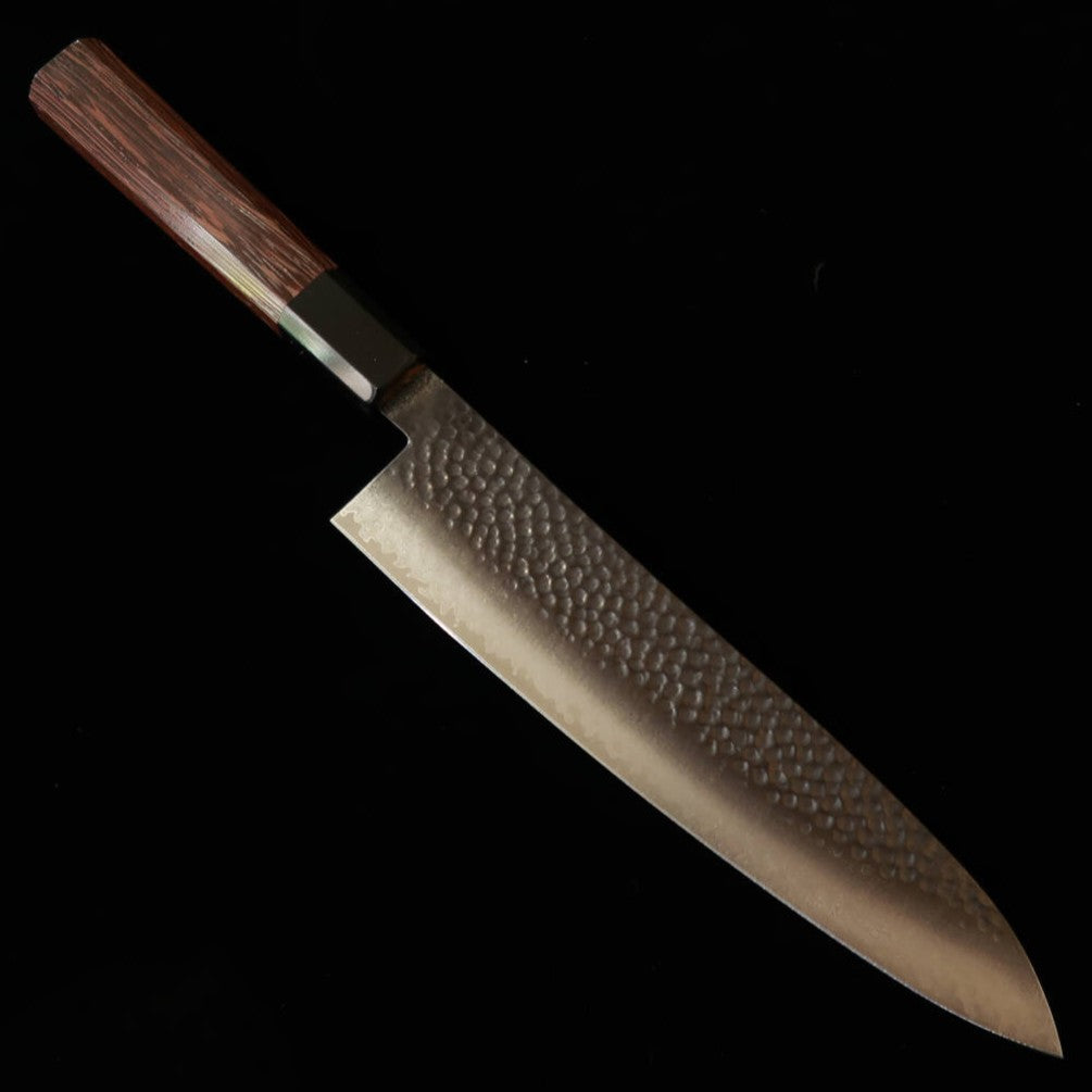 MIURA Miura – Gyuto VG10 preto tingido, damasco martelado, cabo octogonal em wenge (210 mm)