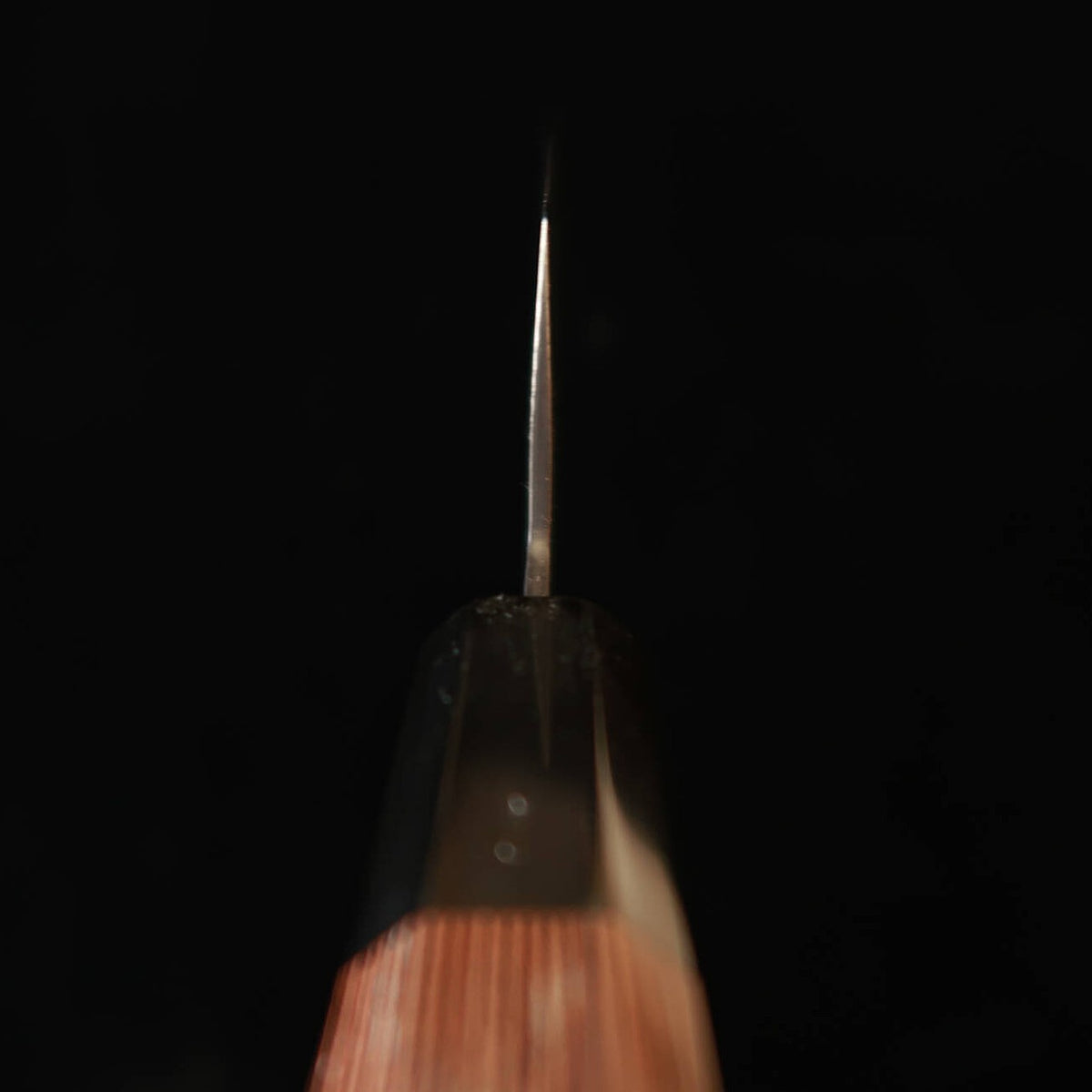Miura MIURA Gyuto VG10 acabado ennegrecido, Damasco martillado, mango octogonal de wengué (210 mm)