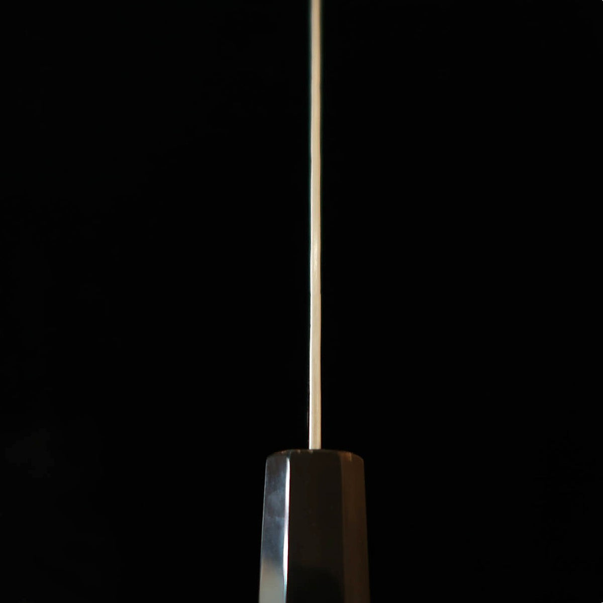 二唐刃物鍛造所 NIGARA VG10 槌目ダマスカス 三徳 チーク柄 (180mm)