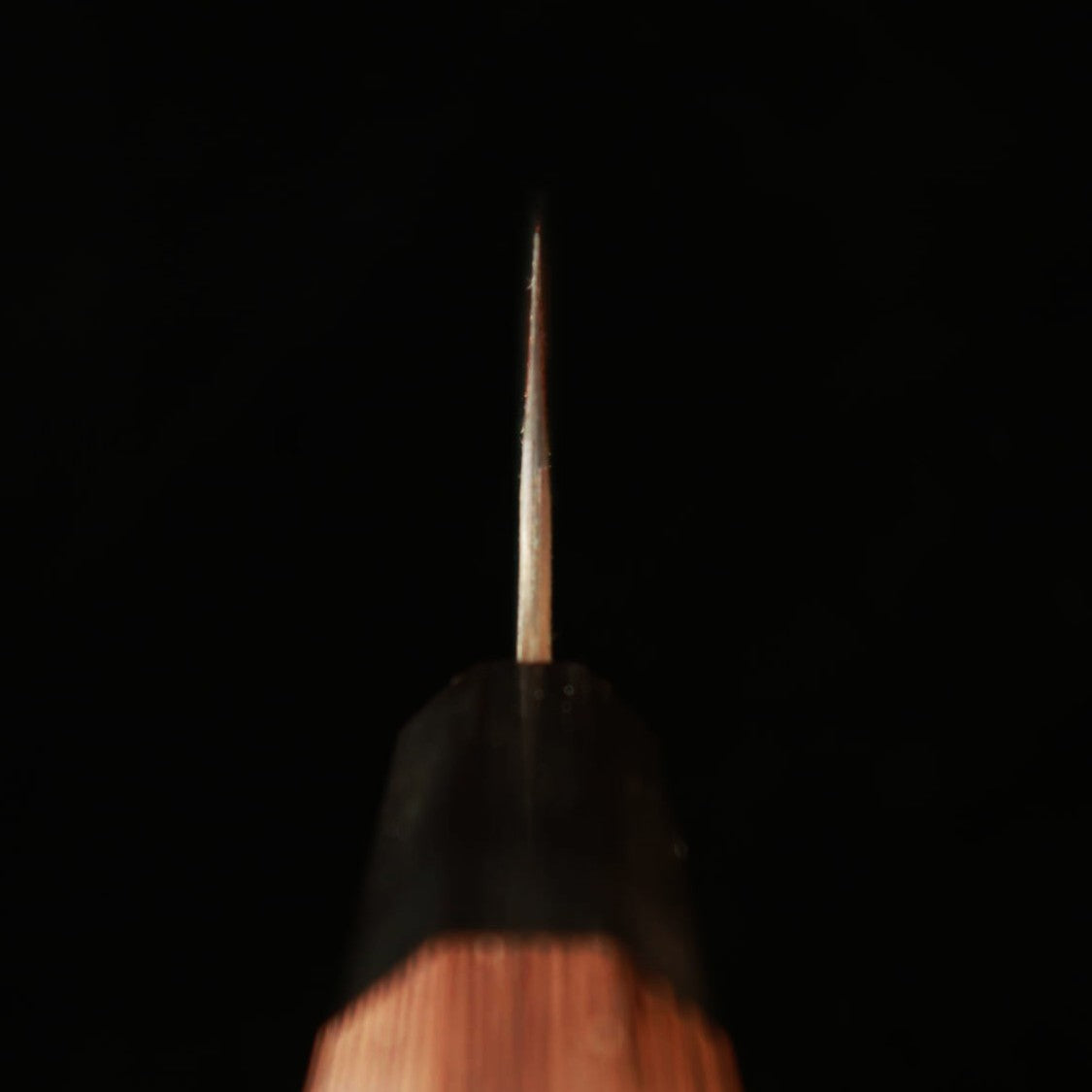 Gyuto HATSUKOKORO Yorokobi SLD Acabado negro, mango de wengué (240mm)