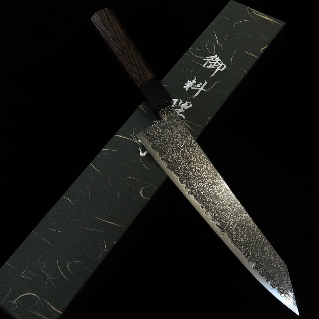 MIURA Kirituke Gyuto Ryūhyō SG2 Damasco ennegrecido Mango octogonal de wengué con cuerno de búfalo negro (240 mm)