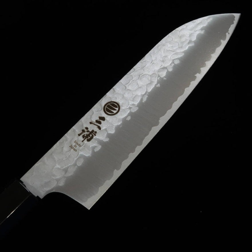 Miura MIURA Santoku VG-10 martillado, mango de teca (165 mm)