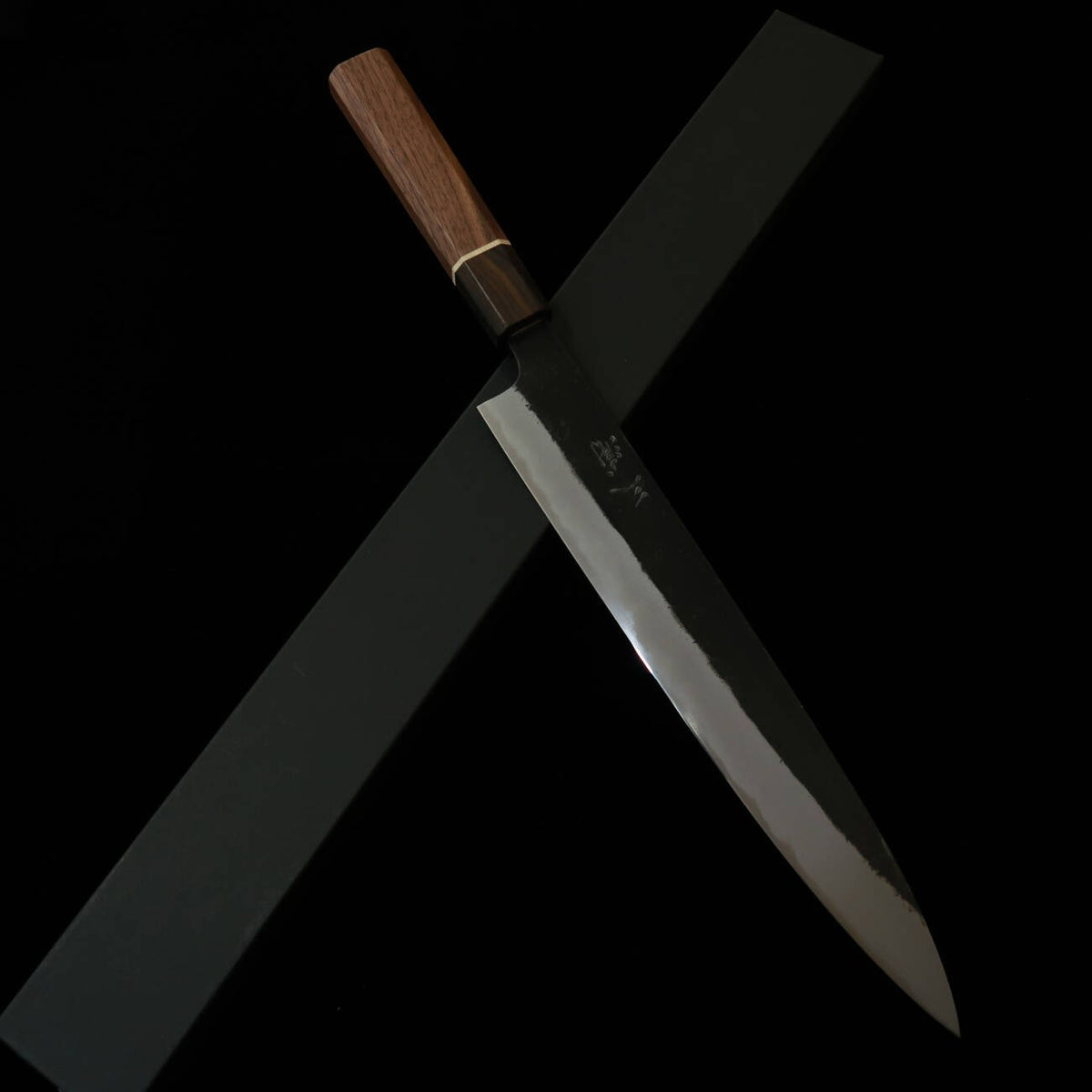 MIURA Genbu Aogami n°2 Finition noire Sujihiki Manche octogonal noyer (255 mm)