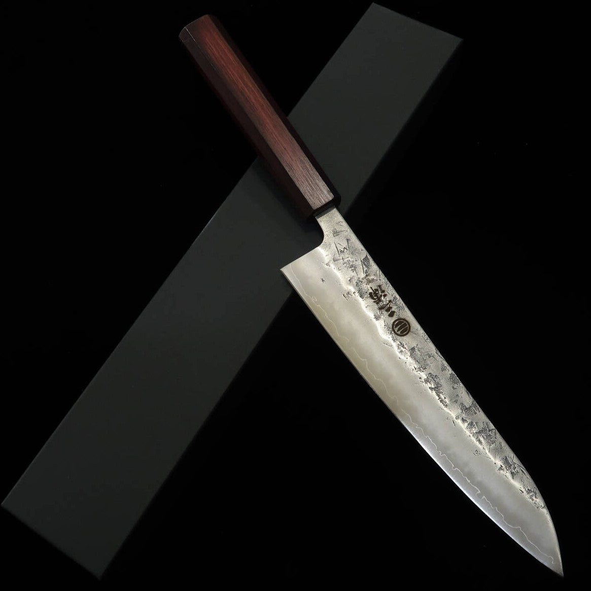 MIURA Gyuto SLD Acabamento Nashiji Cabo Octogonal de Carvalho (210mm)