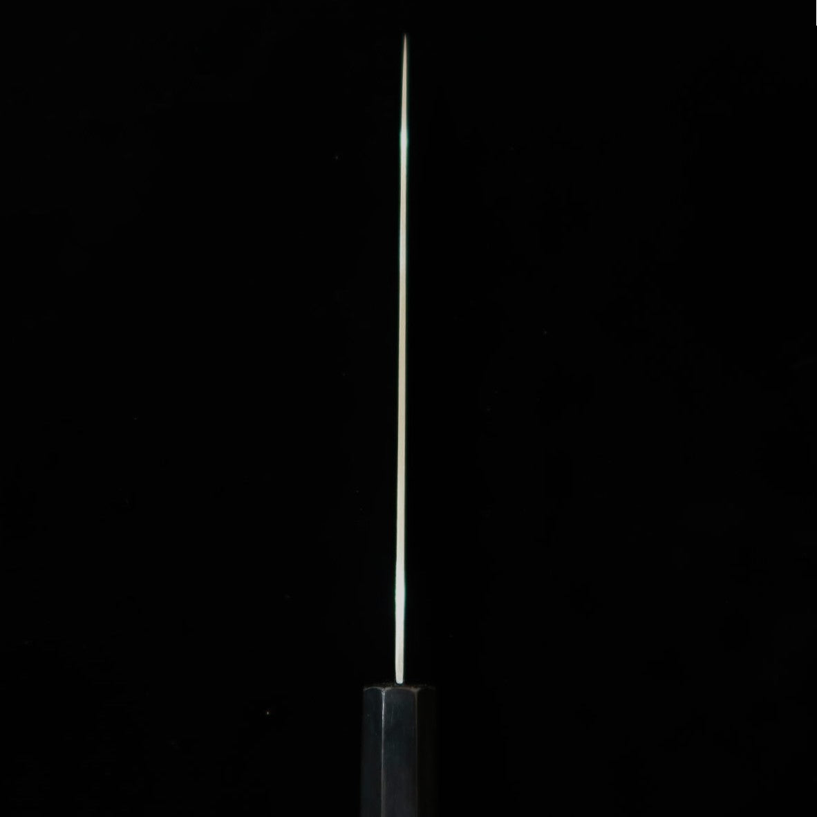 MIURA Petty ZA18 Damasco Cabo Octogonal de Ébano (150mm)