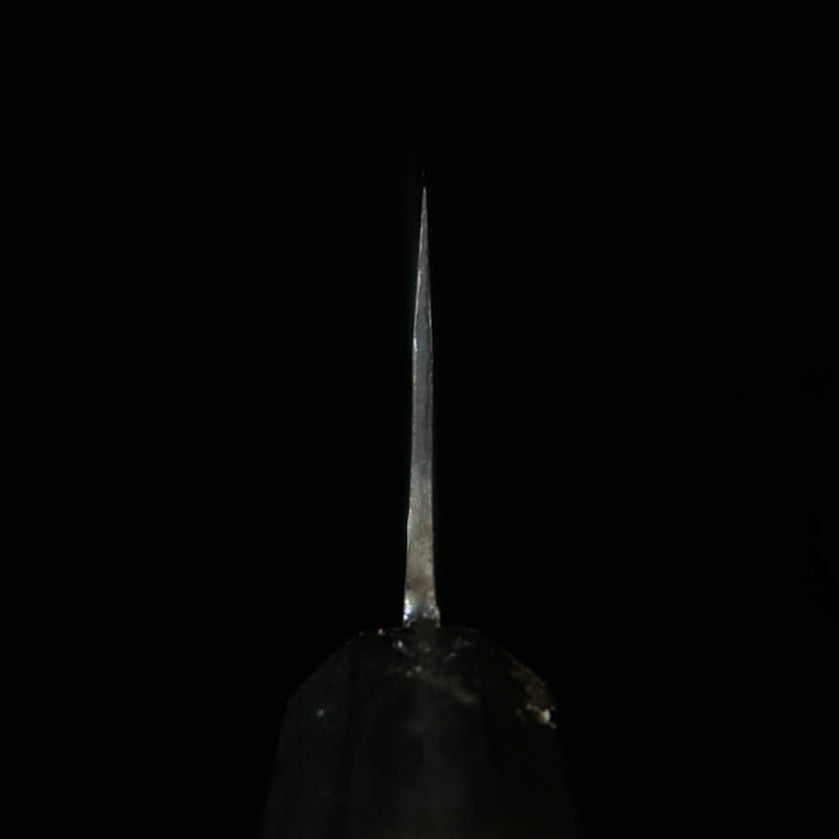 Miura MIURA Gyuto acier Ao n°1, cladding inox, finition kuro-uchi, manche octogonal en magnolia (210 mm)