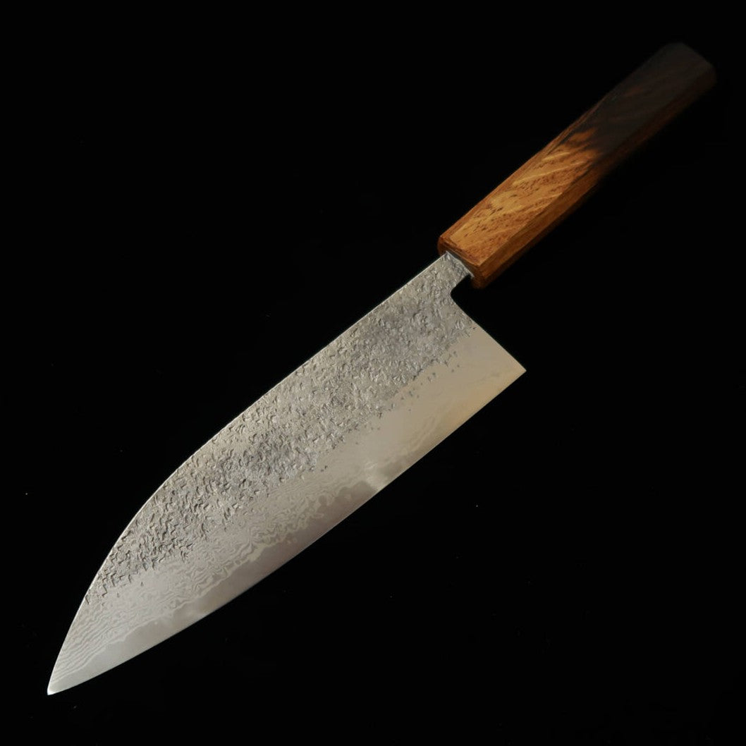 Miyazaki Kajiya MIYAZAKI KAJIYA Santoku Aço Gin-3 Damasco martelado Sub-zero Cabo de carvalho com laca queimada (180 mm)