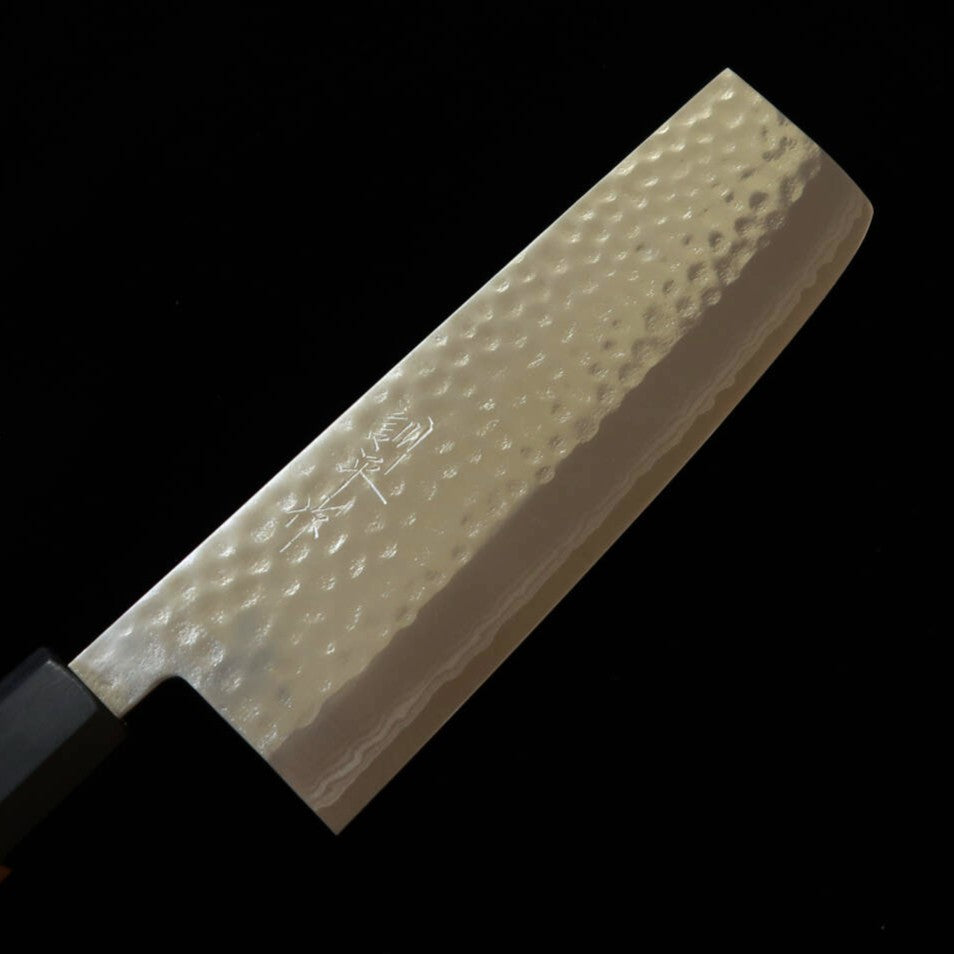 KUNPEI nakiri « Kokuryū », damas martelé, manche octogonal Akatsuki (165 mm)