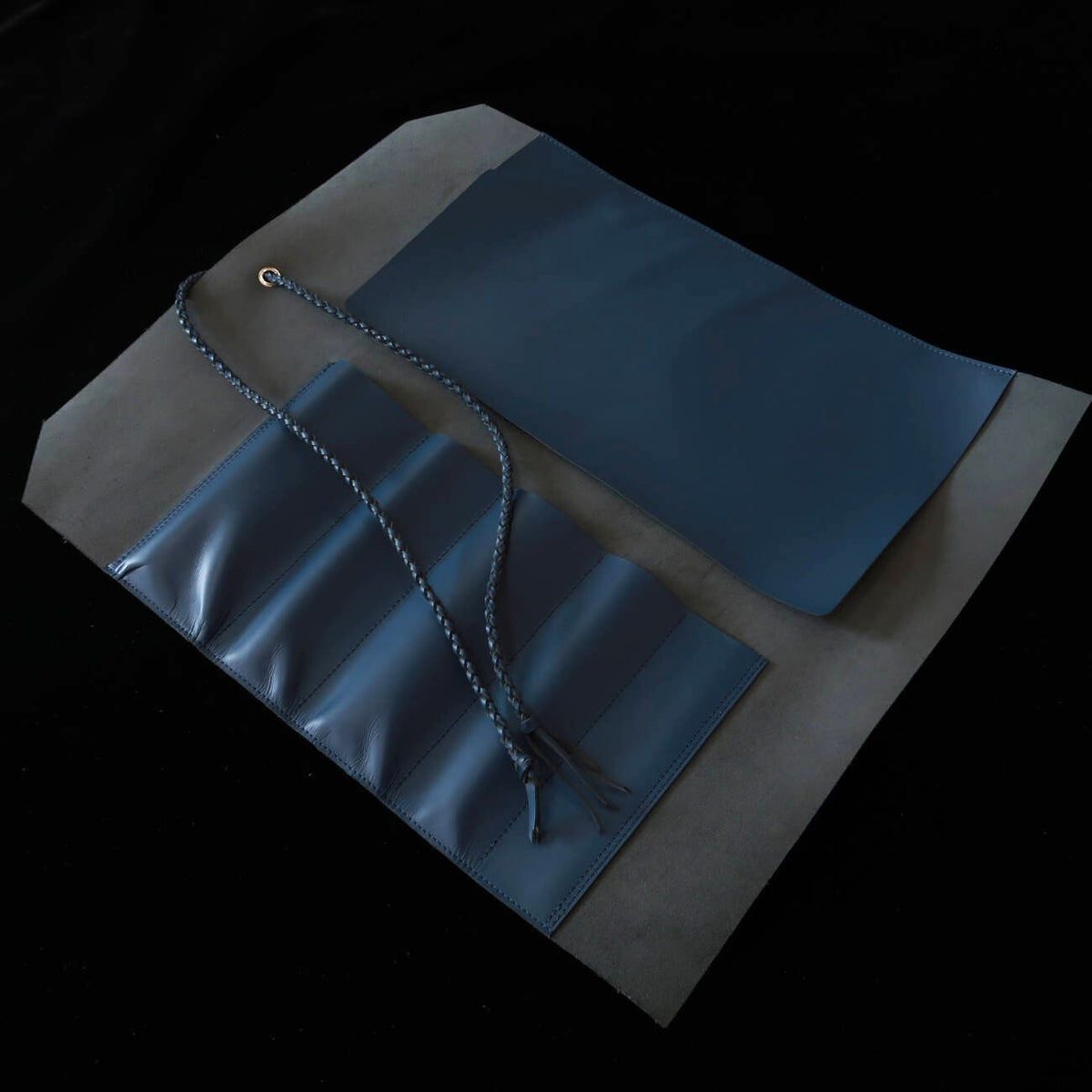 YOKU leatherworks, funda enrollable de cuero para cuchillos, Long Lasting Leather, azul, 4 piezas