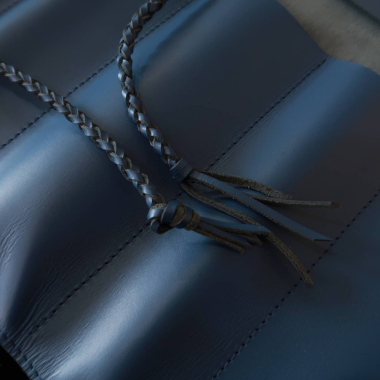 YOKU leatherworks　レザーナイフロール Long Lasteing Leather  Blue 4P