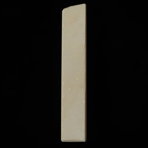 Miotsukushihime pedra de amolar natural Iyo Meito M48 “Shayou” em caixa de madeira 105 × 186 × 32 mm