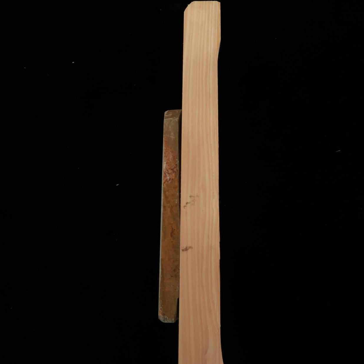 Pedra de amolar natural Nakayama Asagi modelo couro com base (45×135×11mm)