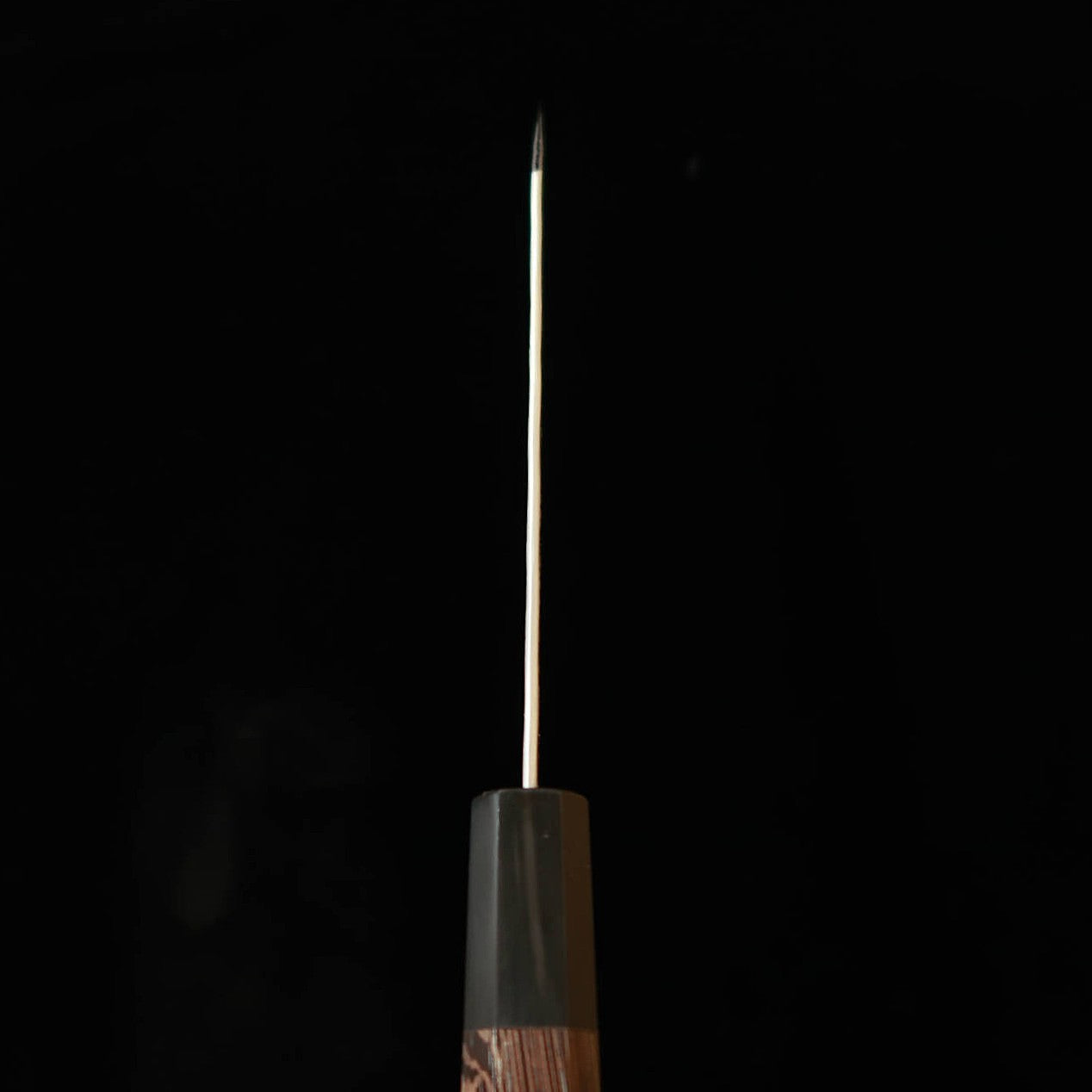 NIGARA – Couteau Bunka, Acier VG10, Damas martelé (Tsuchime), Manche en teck (180 mm)