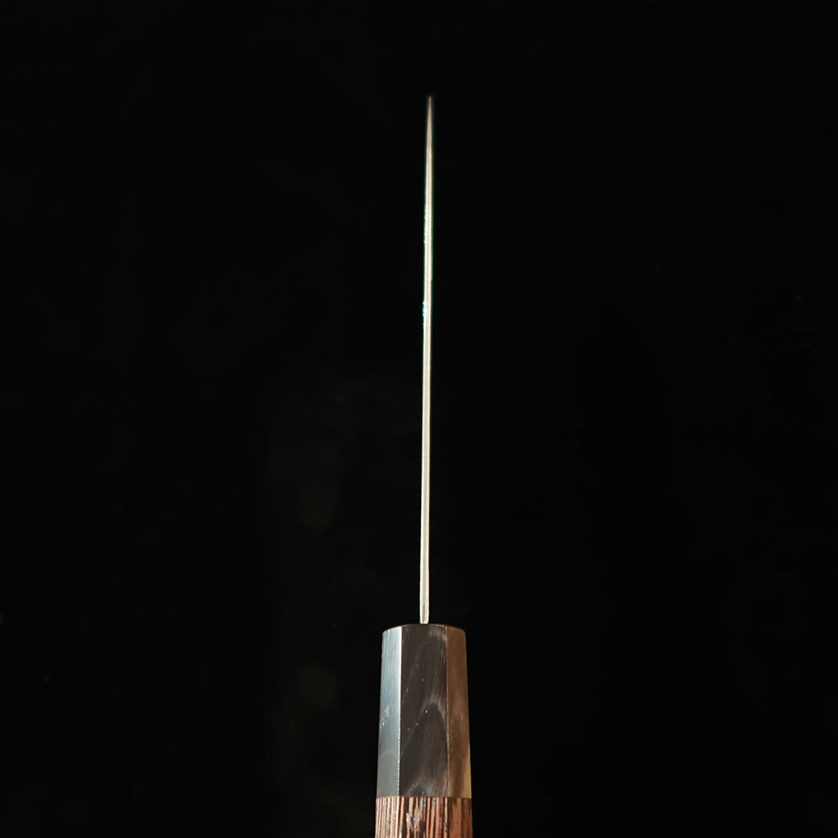 HATSUKOKORO Shoshin « Fūsen » santoku kiritsuke, acier Gin-3, damas noirci, manche octogonal en wengé (170 mm)