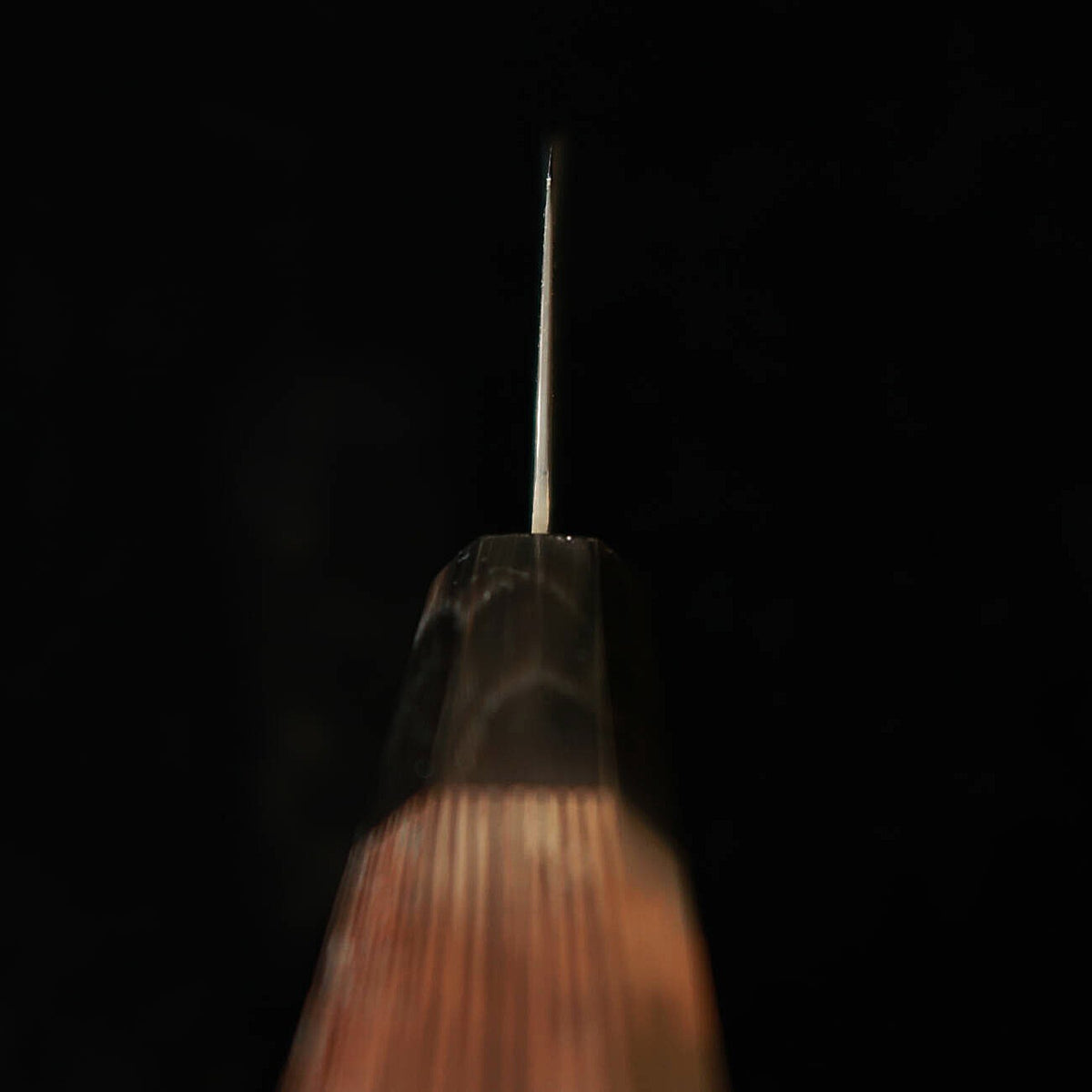 HATSUKOKORO Shoshin « Fūsen » santoku kiritsuke, acier Gin-3, damas noirci, manche octogonal en wengé (170 mm)
