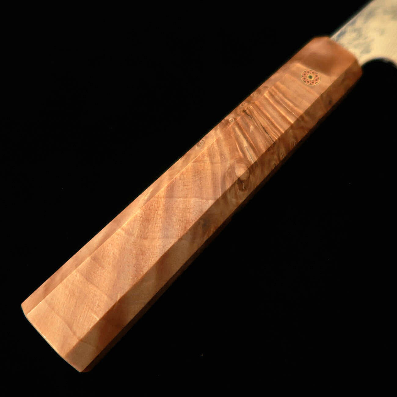 猿九 ENKYU 小包丁 焔雲シリーズ SG2 ダマスカス 花梨瘤八角柄　（135ｍｍ）