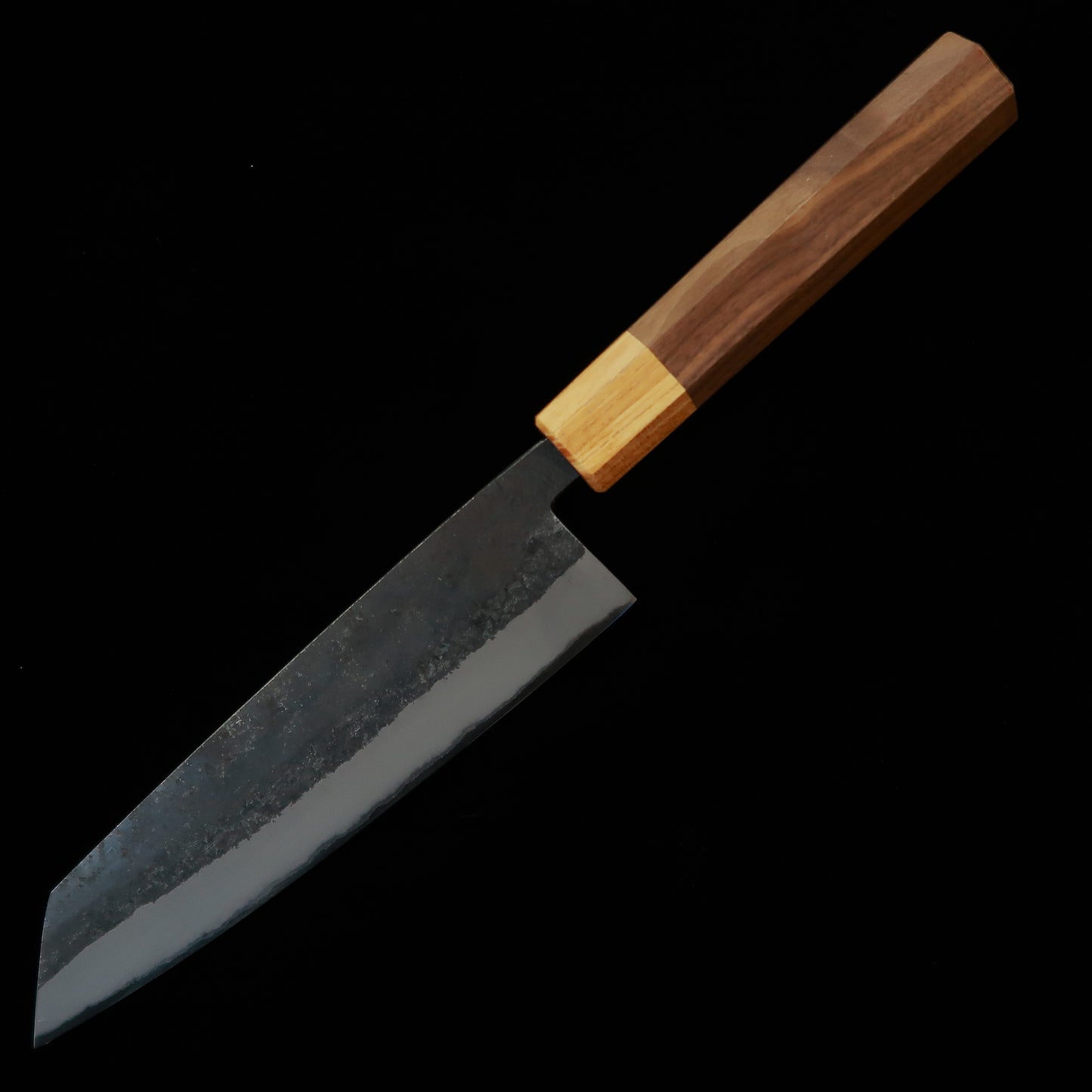 Couteau Santoku/Bunka Miura (Acier Aogami #2 / Inox / Finition forgée brute / Manche Noyer) (165/175mm)
