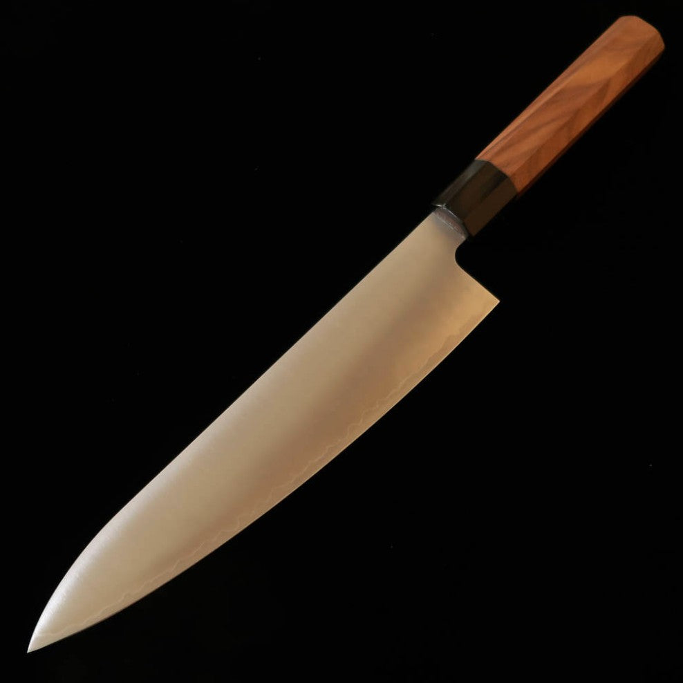 三浦 MIURA 粉末ハイス 牛刀 胡桃八角柄 (210mm)