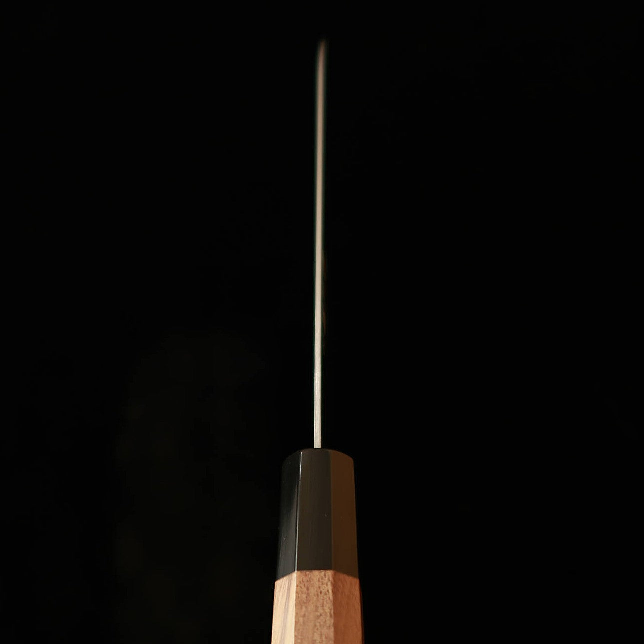 三浦 MIURA 粉末ハイス 牛刀 胡桃八角柄 (210mm)