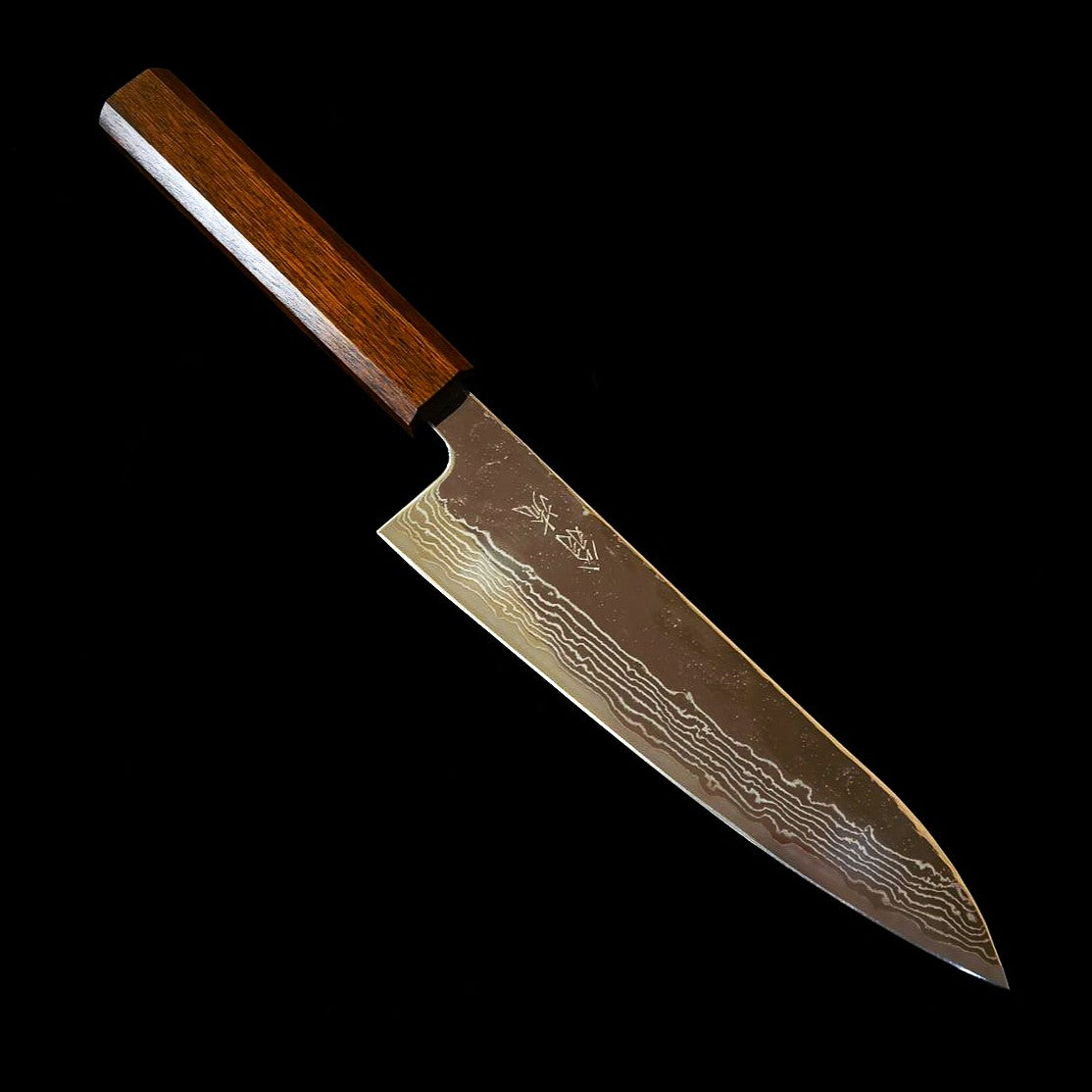 Couteau de chef (Gyuto) HADO Ohryu - Acier 440C, Finition martelée Damas - Manche en chêne brûlé (180 mm)