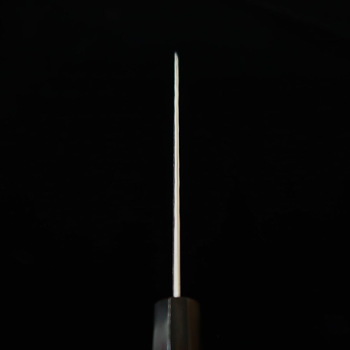 Nigara Hamono Tannōjo NIGARA – Petty Aogami Super martelé, manche octogonal en wengé (150 mm)