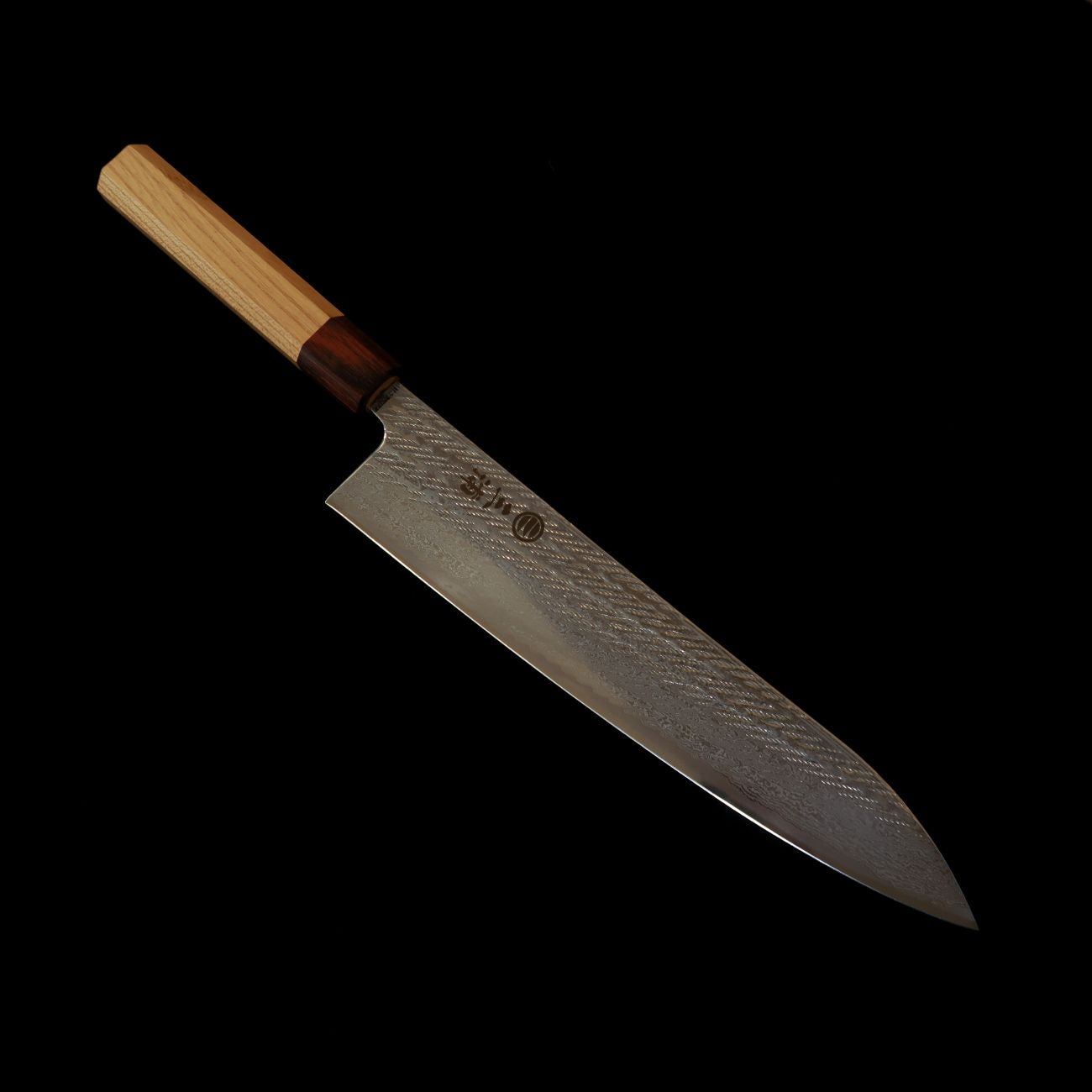 Miura Gyuto Ginsan Damas torsadé (Nawame) Manche octogonal en Zelkova (240 mm)