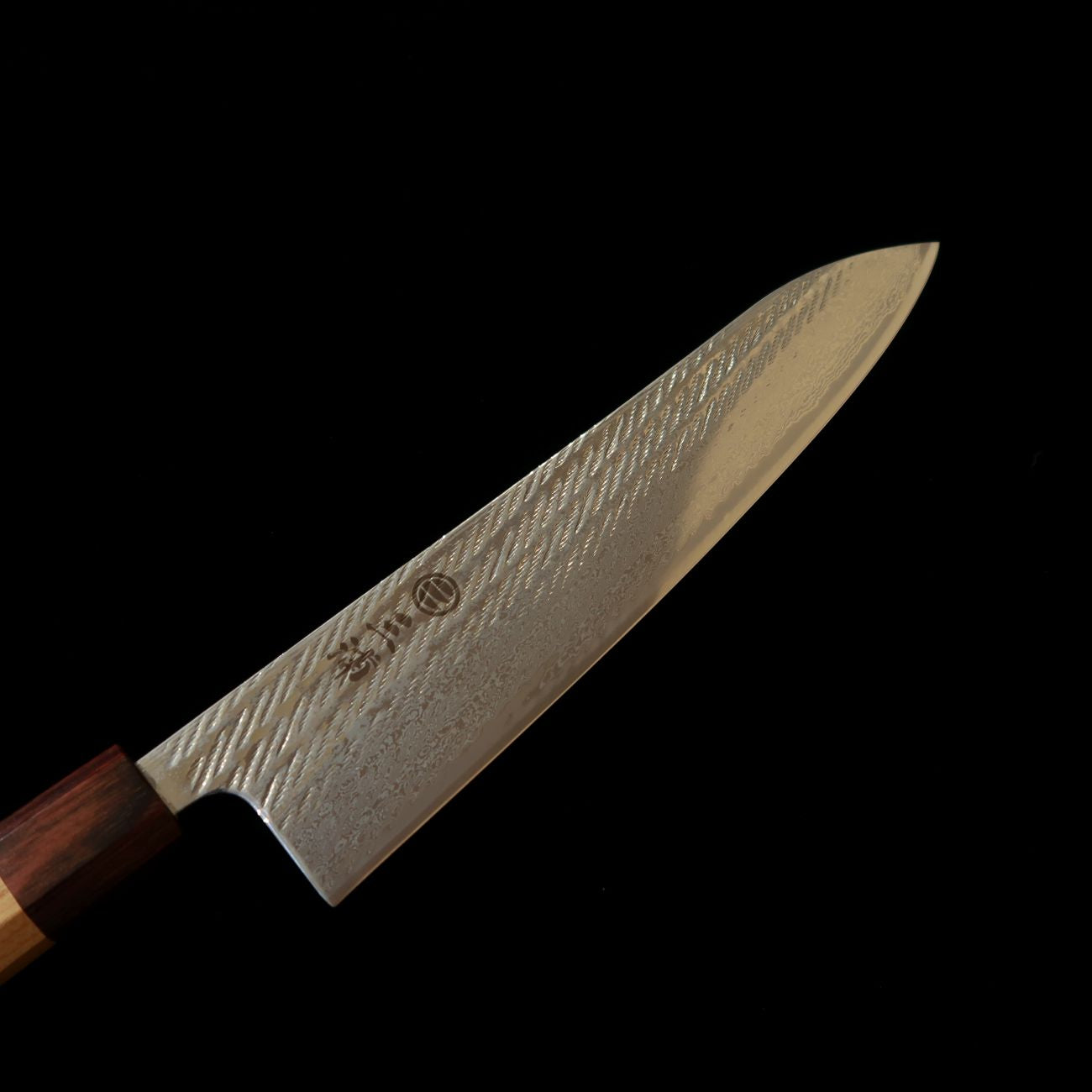 Miura Gyuto Ginsan Damas torsadé (Nawame) Manche octogonal en Zelkova (240 mm)