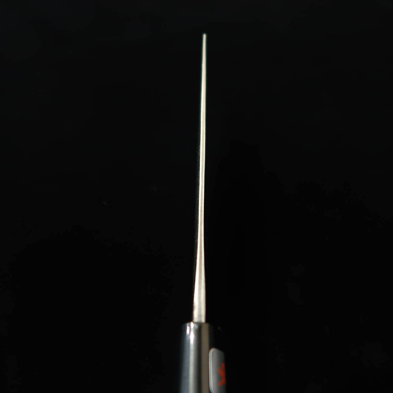 Couteau Nakiri Teruyasu Fujiwara, finition Nashiji, manche en ho (magnolia) de forme châtaigne (165 mm)