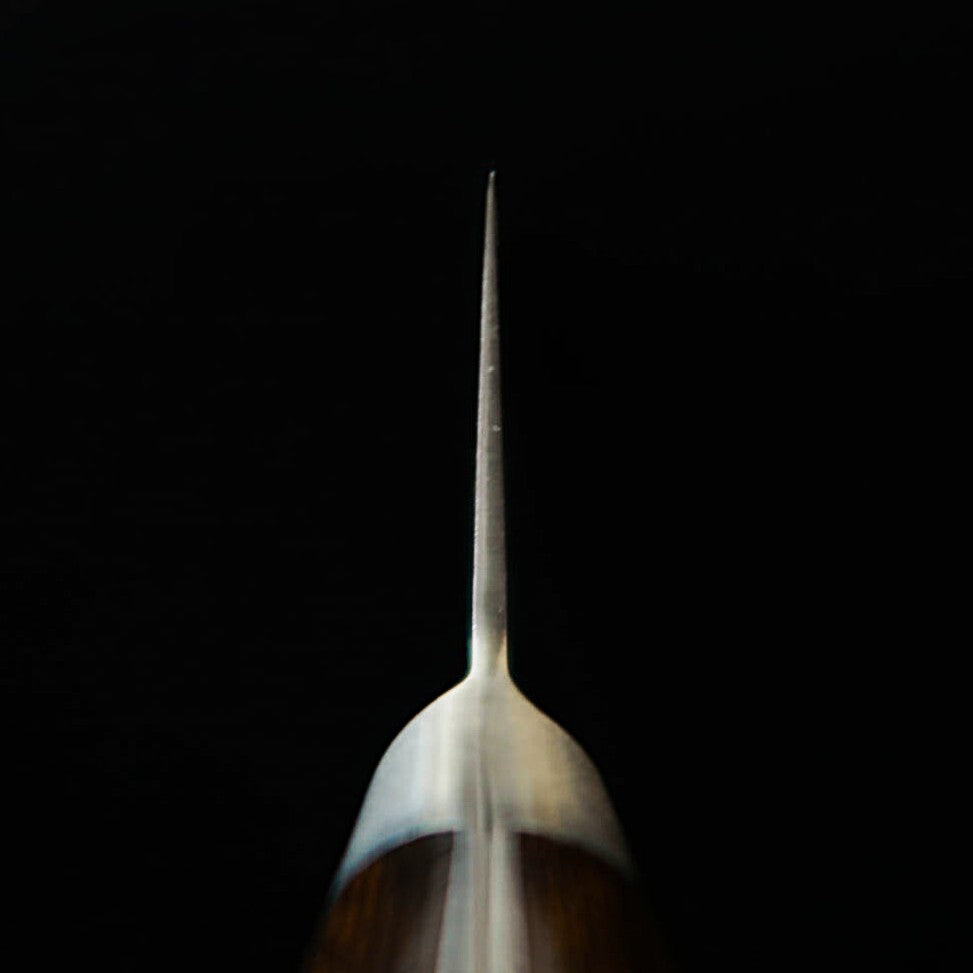 MIURA Miura santoku, acier Gingami n°3, avec mitre, manche en contreplaqué brun (180 mm)