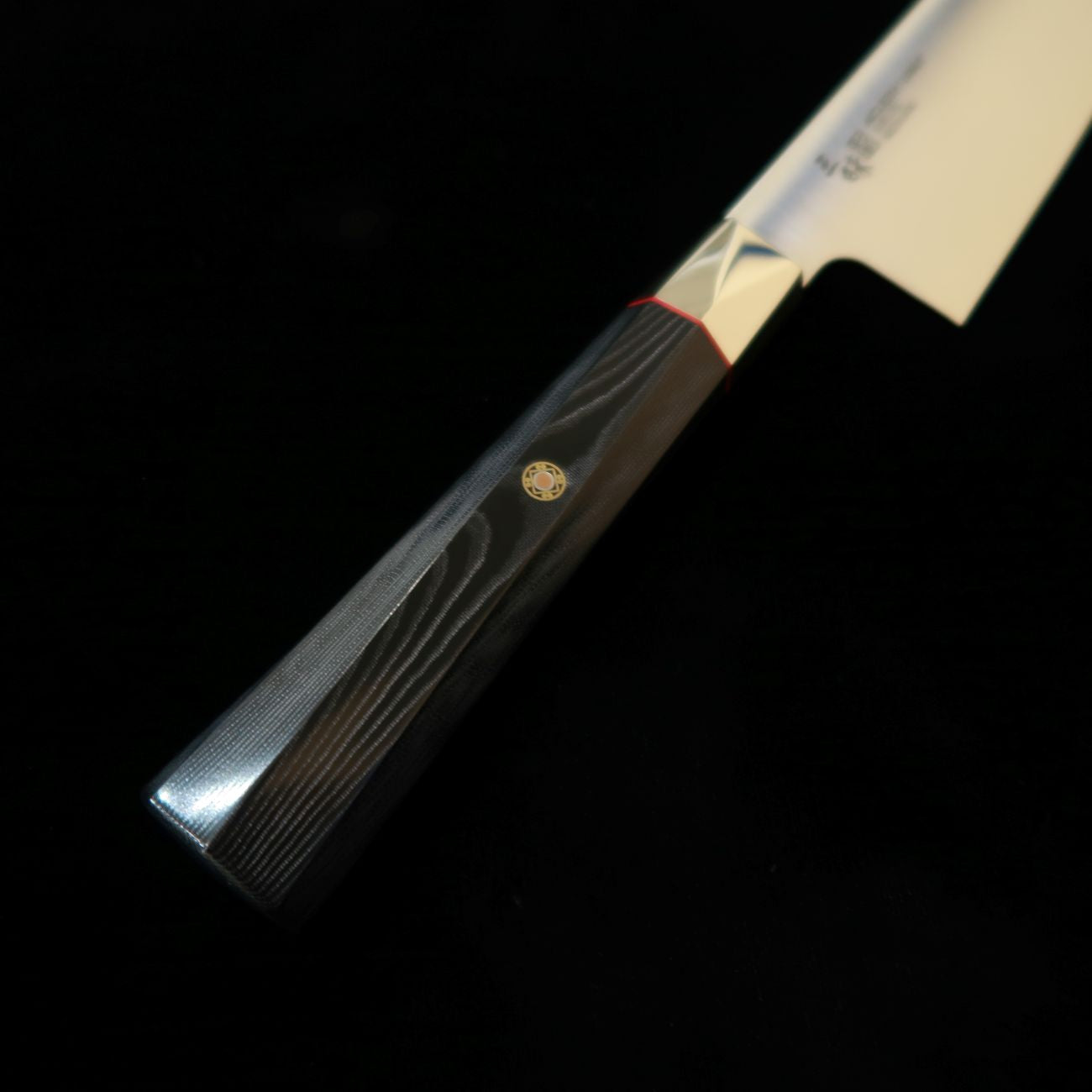 【Nouveau standard】Zanmai MCUSTA ZANMAI Supreme 3 Twisted Santoku (180 mm)
