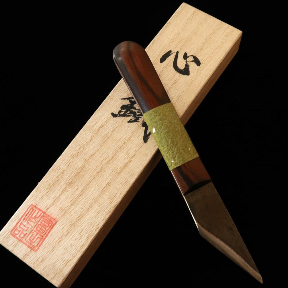 Obra de Tomita Cuchillo pequeño de acero bimetálico con caja de paulownia (20 mm)