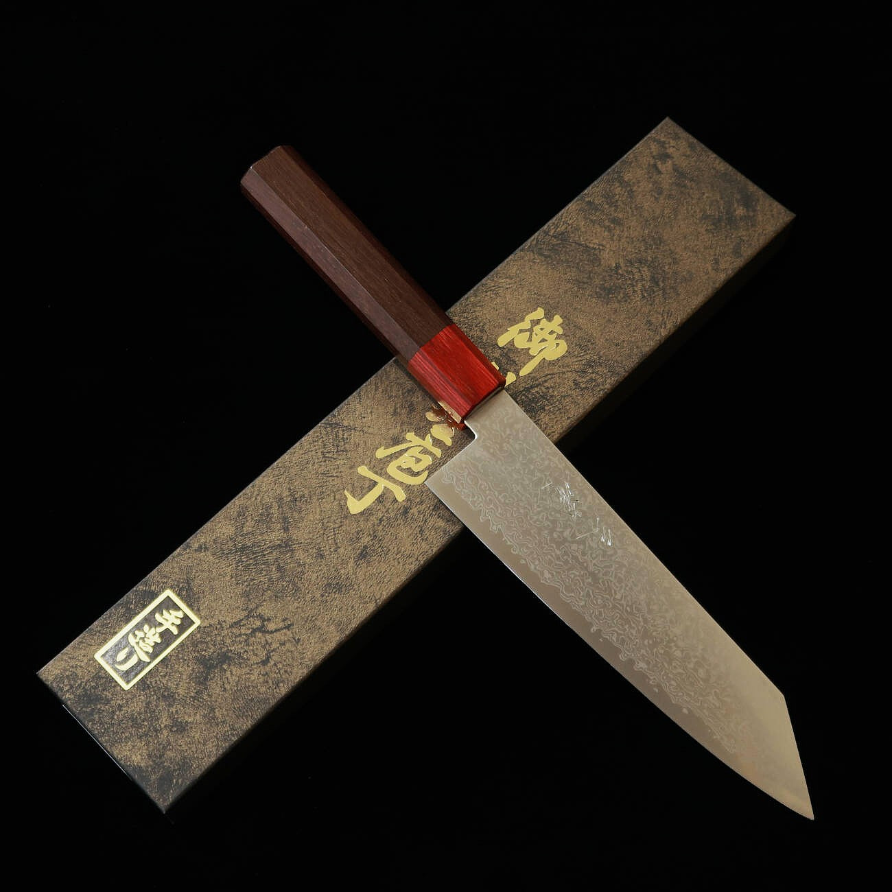 MIURA Bunka (Santoku), VG10, Damasco, Mango de Palo de Rosa con VIrola de Madera Laminada Roja