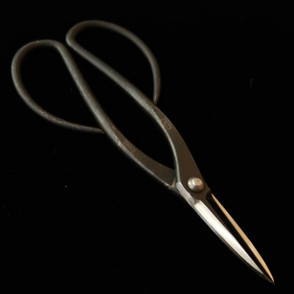 KANESHIN Bonsai Bud Trimming Shears Kurouchi Left-Handed (190mm - No.602C)